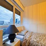 Paris View Direct Access 10 People شقة كوربوفوا