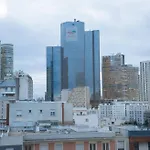 Paris View Direct Access 10 People شقة