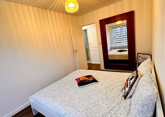 Paris View Direct Access 10 People 아파트 쿠르브부아