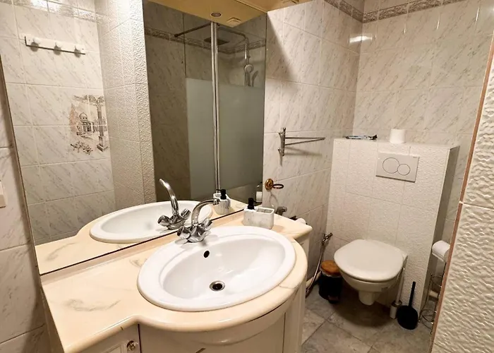 Paris View Direct Access 10 People 아파트
